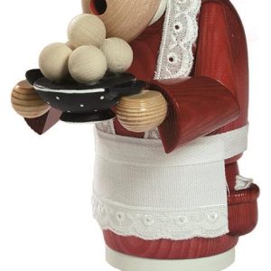 Räucherfrau Oma mit Klößen