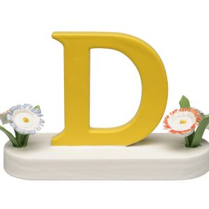 Buchstabe D, mit Blumen