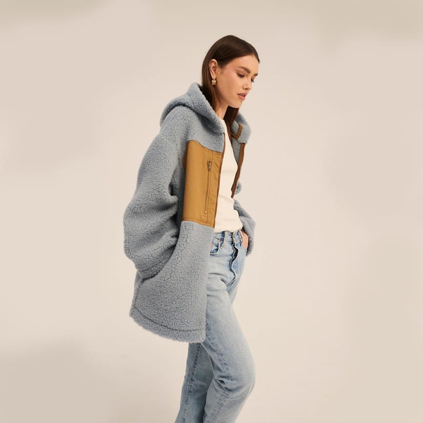 Jacke mit Kapuze *Pata Adult*, Icy Blue, Ultra Light – Bild 3