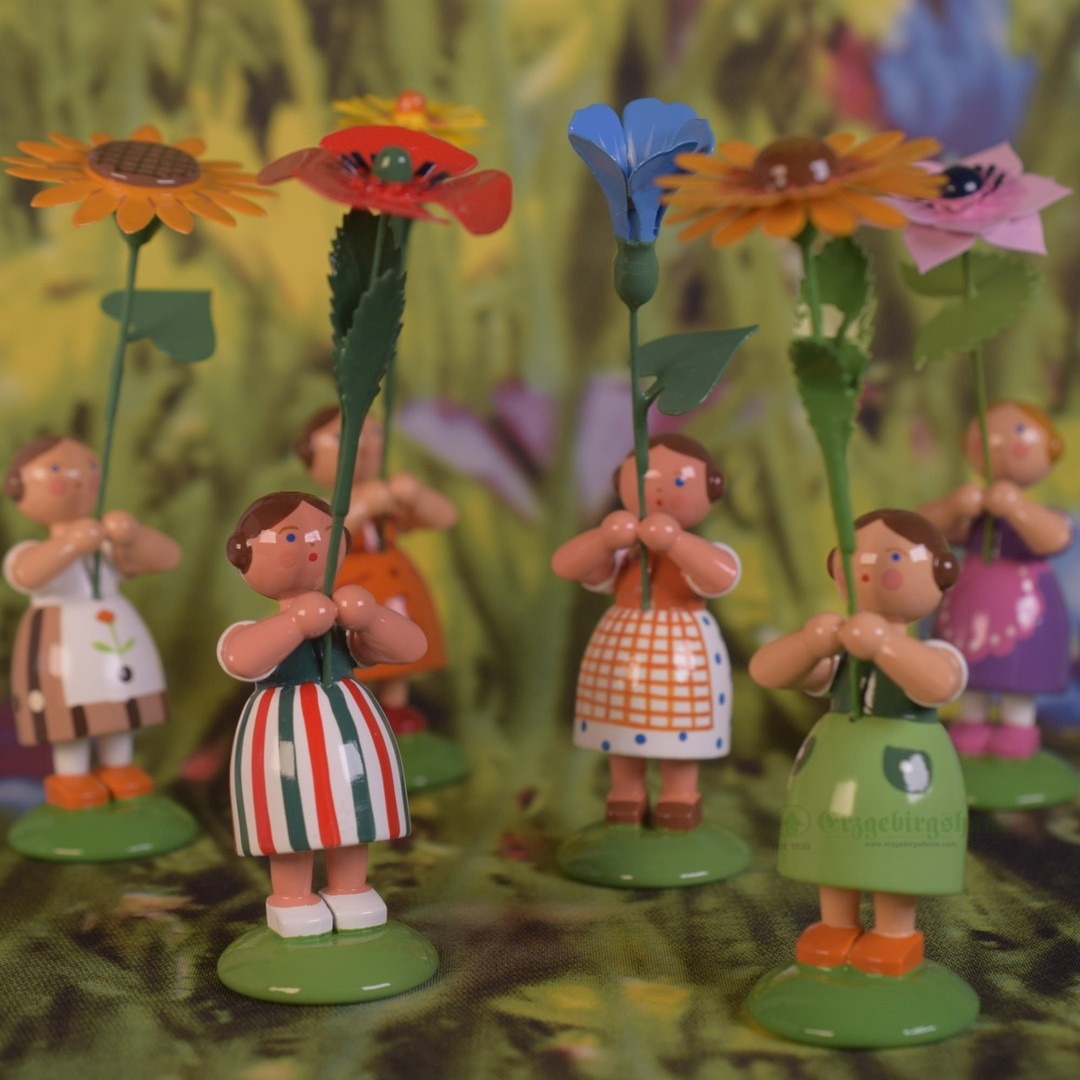 Mädchen mit Augenaster – Sommerblumenmädchen – Bild 6