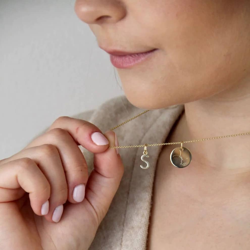 Initial P – Bild 6