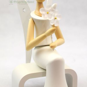 Engel auf Hocker mit Kirschzweig – Kollektion Sternkopf