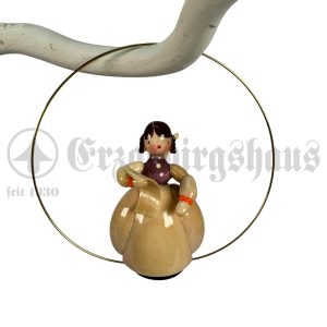 Engel als Sänger im Ring – zarte Holzminiaturen – ehemals Schaarschmidt-Figuren