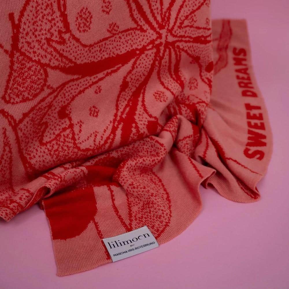 Personalisierte Babydecke *Rosalie*, Korallenrosa / Rot – Bild 5