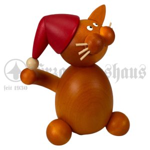 Weihnachtskatze Charlie sitzend mit roter Zipfelmütze