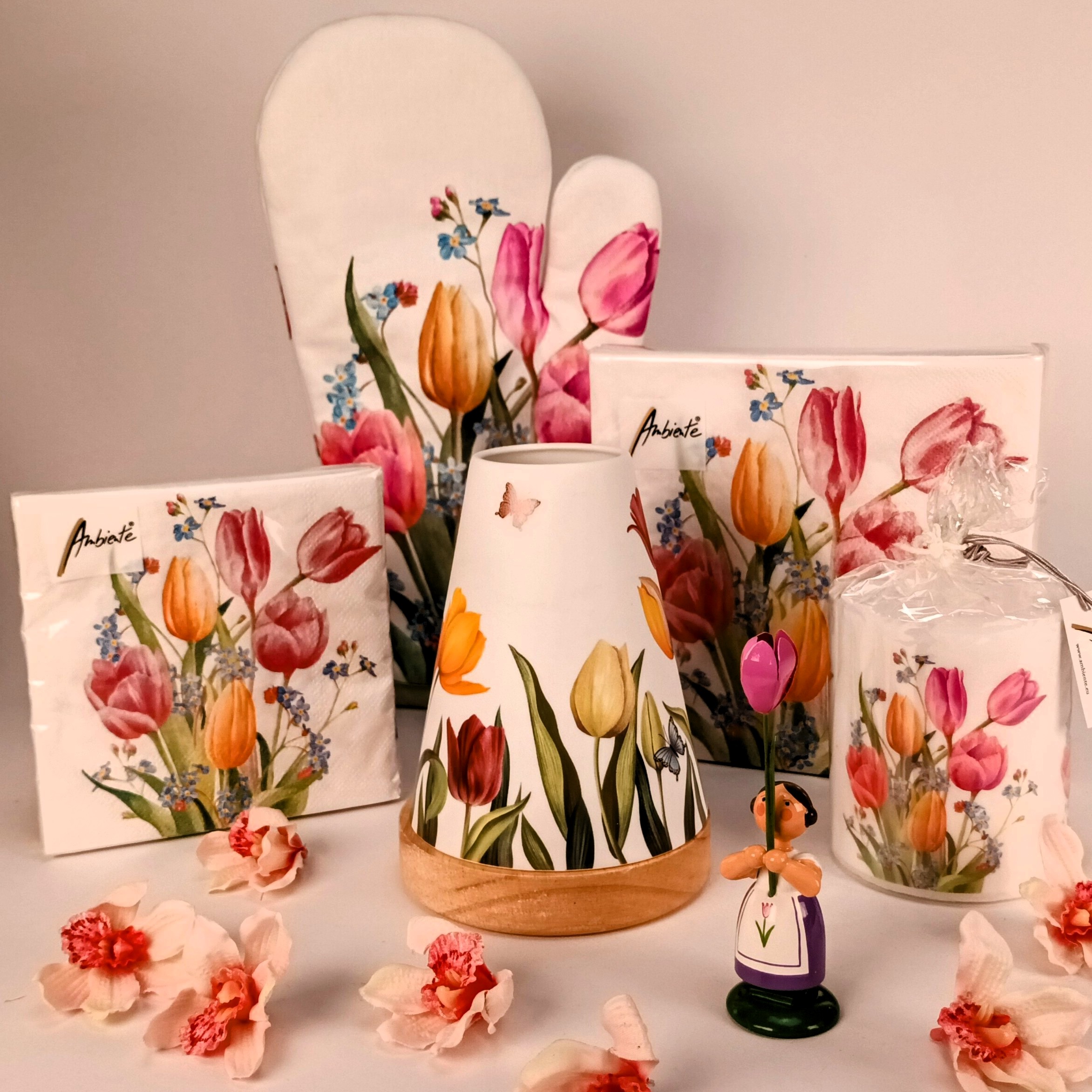 Dekorkerze klein Tulpenbouquet – Candle small Tulips bouquet – Bild 2