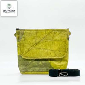 LEAF FAMILY – Vegane und nachhaltige Handtasche in GRÜN – mit Stoffträger aus Teakblättern