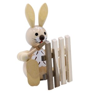 Osterhase „beim Zaunstreichen“ – Neuheit 2024