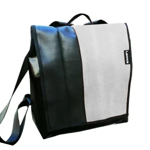 Rucksack aus weißem Feuerwehrschlauch