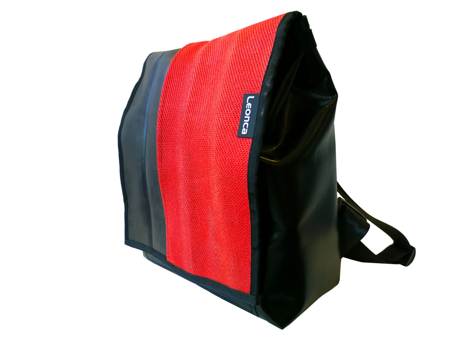 Rucksack aus rotem Feuerwehrschlauch – Bild 2