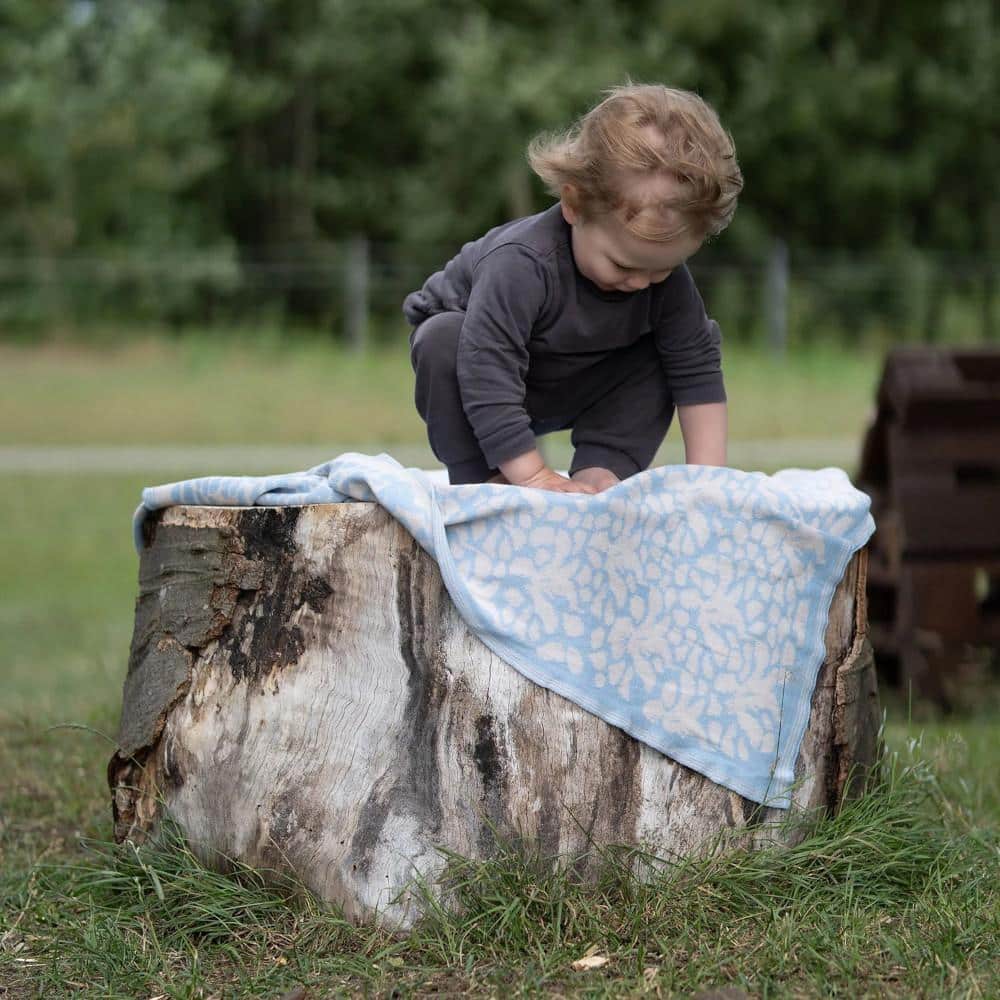 Personalisierte Babydecke *Ocean*, Himmelblau / Cremeweiss – Bild 4