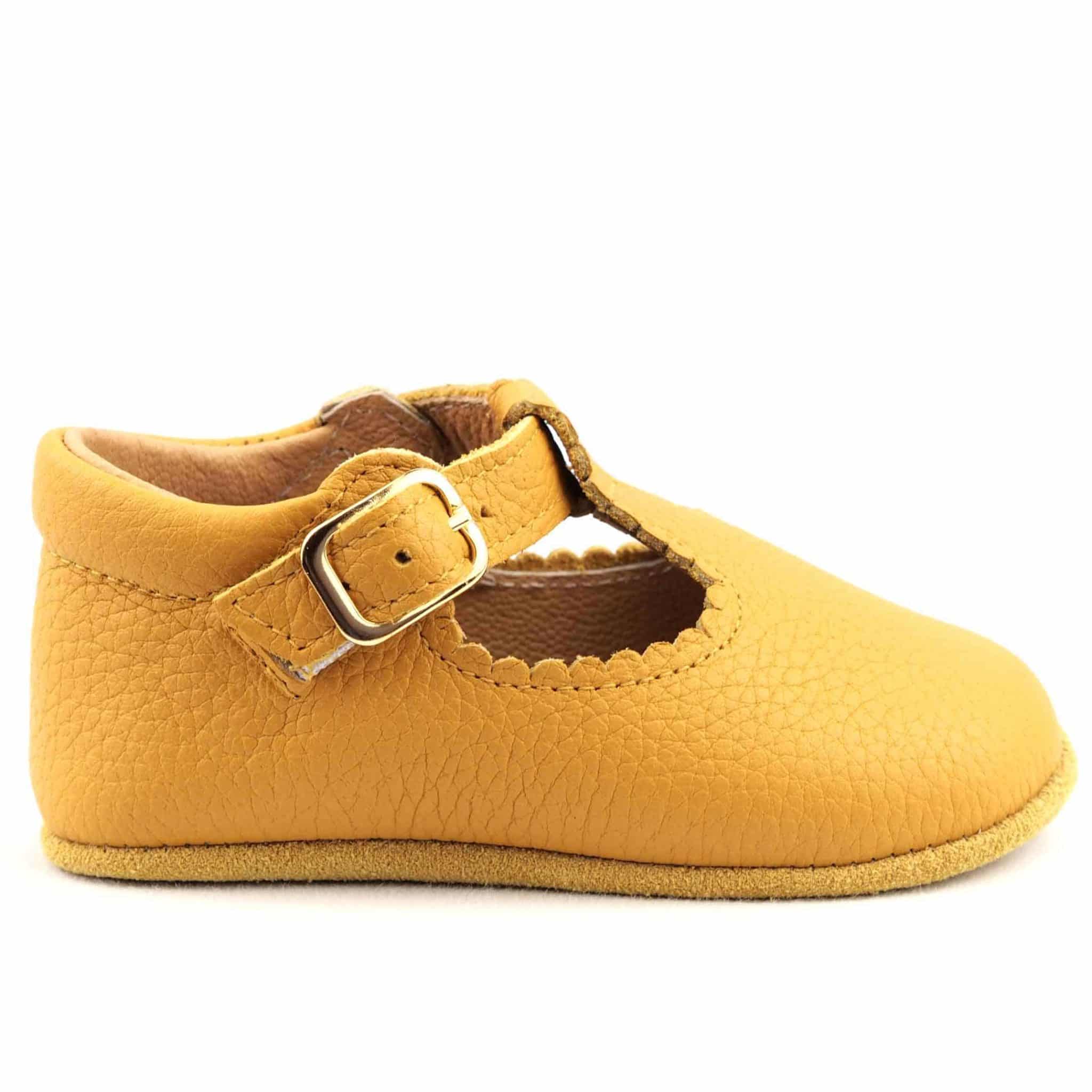Klassische Babyschuhe Leder, Senfgelb