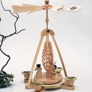 Pyramide Engel mit Gaben