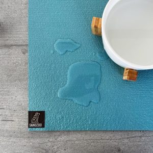 SANOZOO® – Napfunterlage, Öko-Tex, verschiedene Farben – Größe 60 x 90 cm