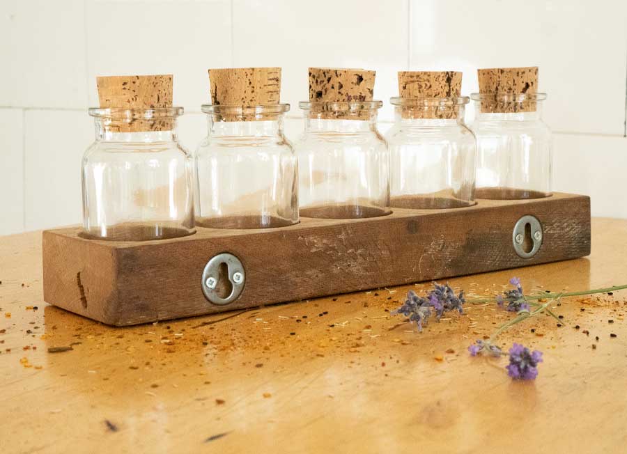 Gewürzregal Set für 5 Gläser | aus Eichenbalken – Bild 6